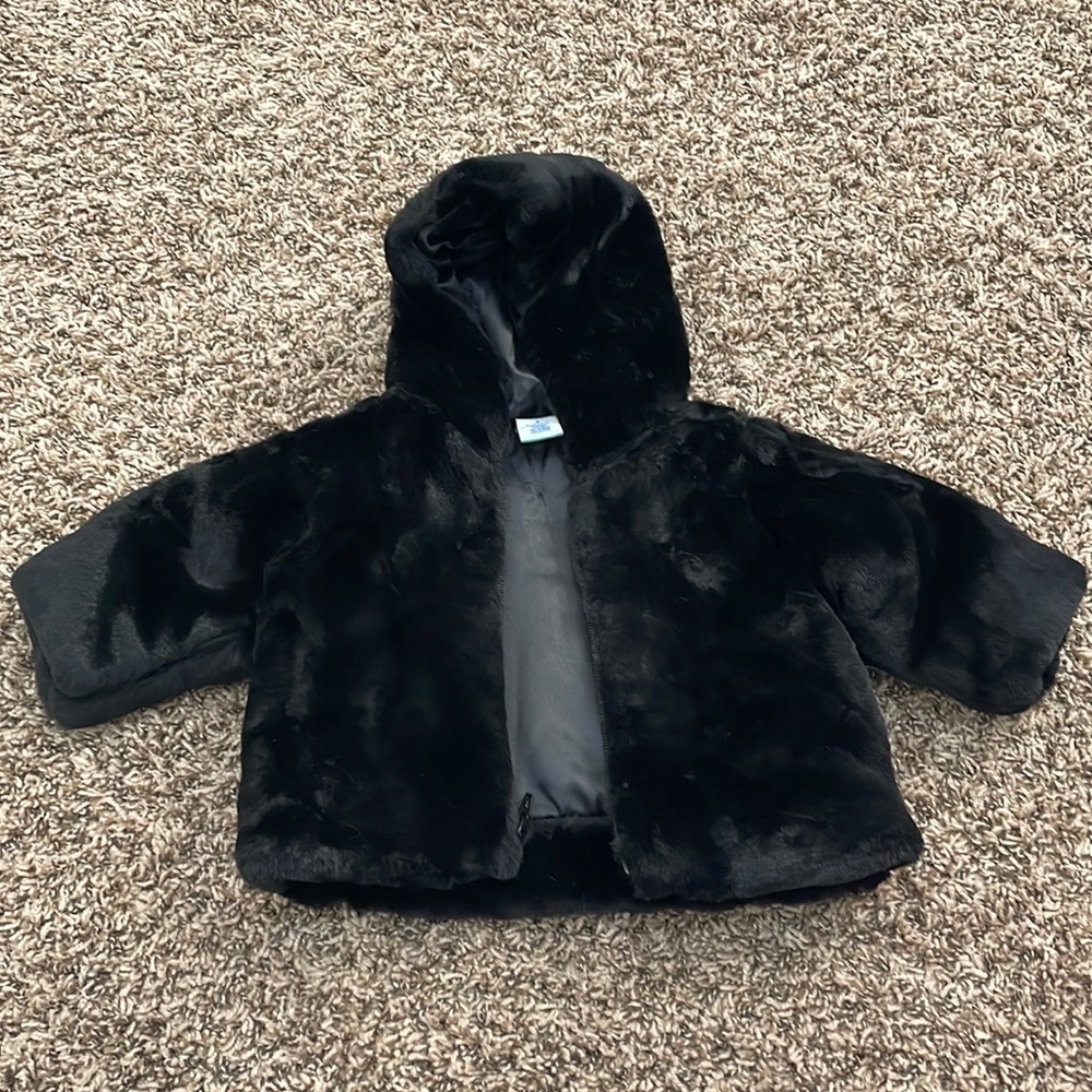 Old Navy baby coat size 3-6 months